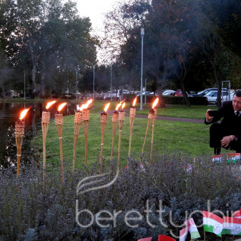 Gyertyagyújtás az aradi vértanúk emlékére 28